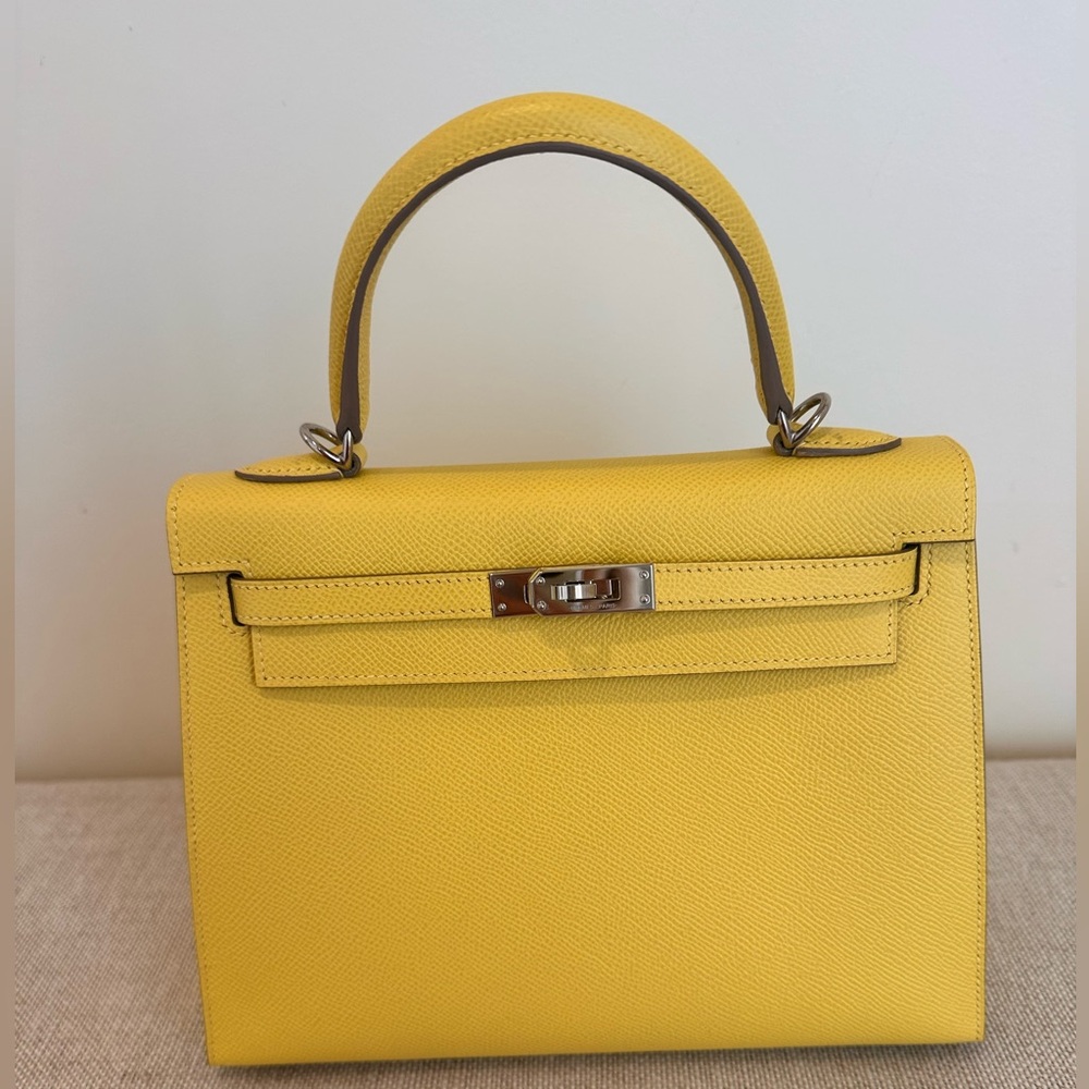 Hermes Kelly 25 in epsom leather. Lime color with palladium hardware. - Picture 2 of 4